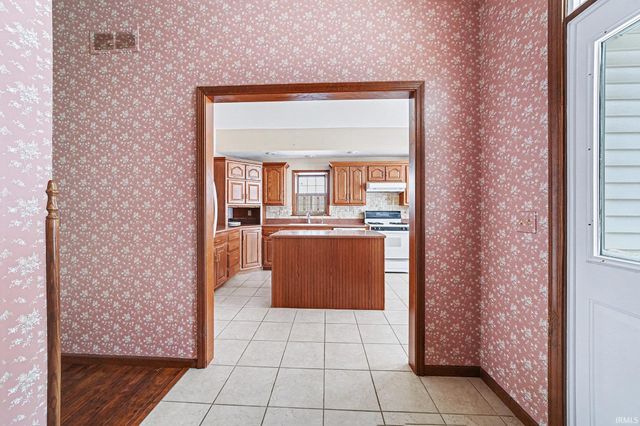 512 Autumn Court, Mishawaka, IN 46544