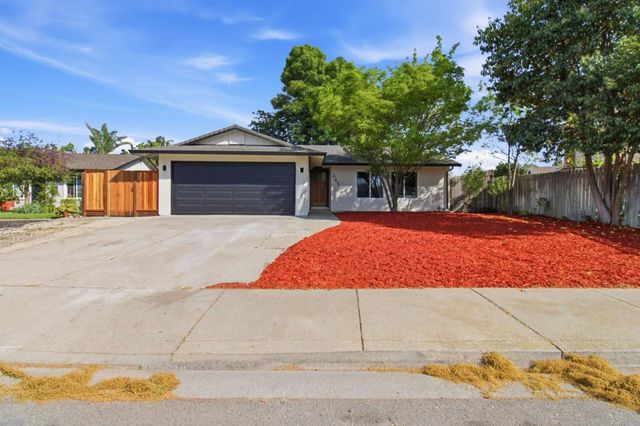 645 Buckeye Drive, Livermore, CA 94551