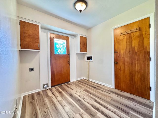 2208 Valley Brook Drive, Toledo, OH 43615