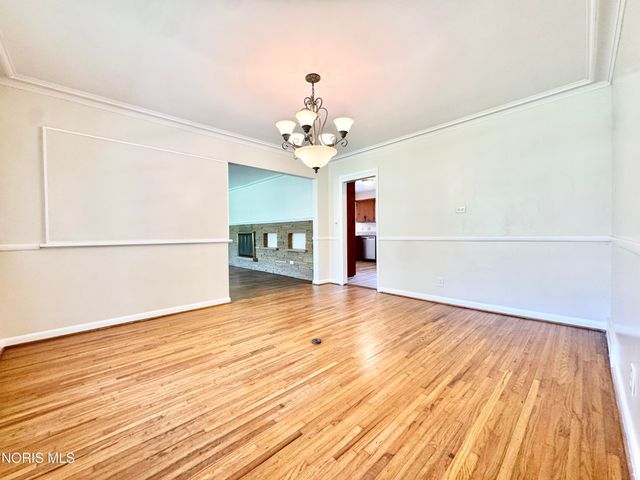 2208 Valley Brook Drive, Toledo, OH 43615