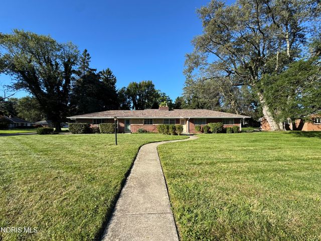 2208 Valley Brook Drive, Toledo, OH 43615