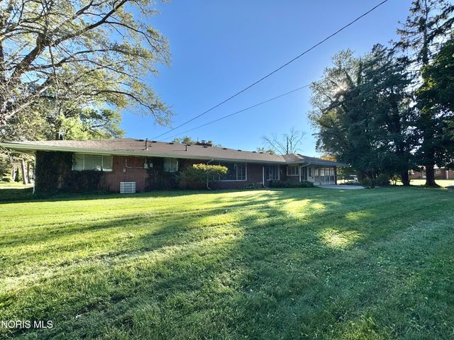2208 Valley Brook Drive, Toledo, OH 43615