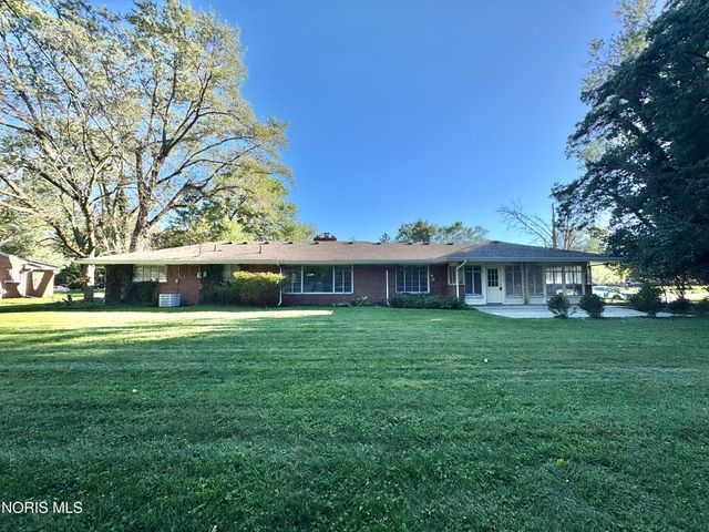 2208 Valley Brook Drive, Toledo, OH 43615