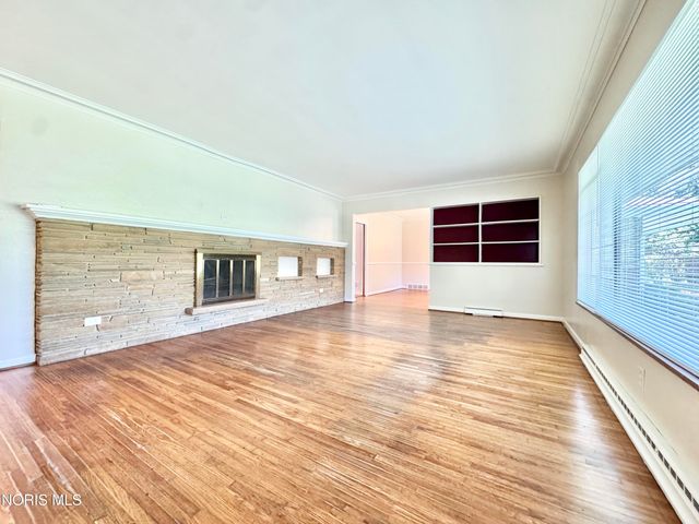 2208 Valley Brook Drive, Toledo, OH 43615