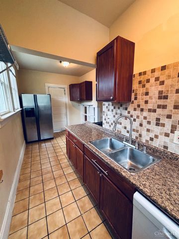 1831 W North Bend Rd, Cincinnati, OH 45223