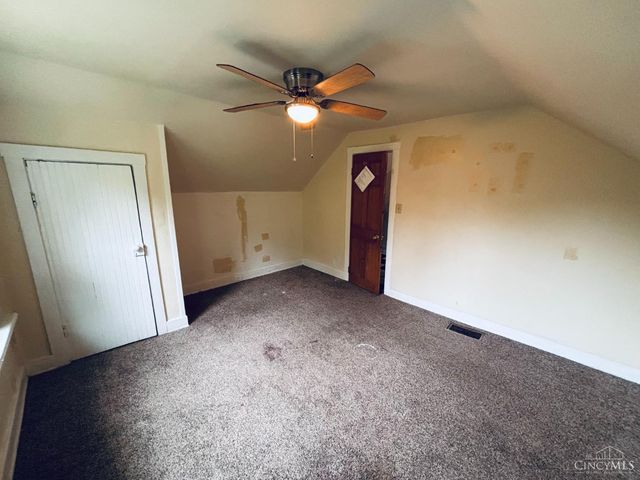 1831 W North Bend Rd, Cincinnati, OH 45223
