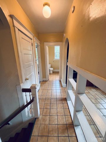1831 W North Bend Rd, Cincinnati, OH 45223