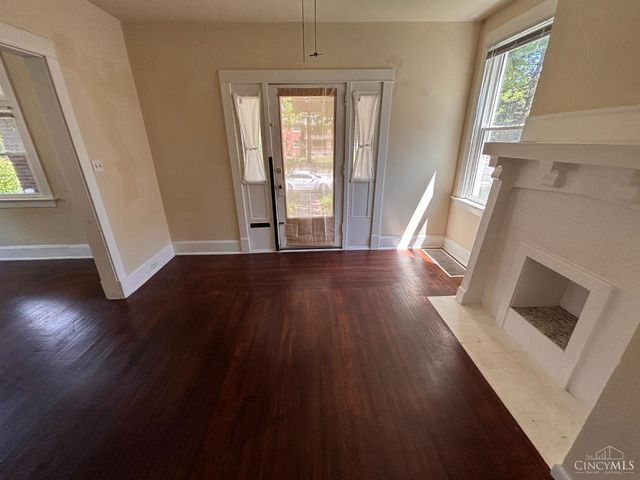 1831 W North Bend Rd, Cincinnati, OH 45223