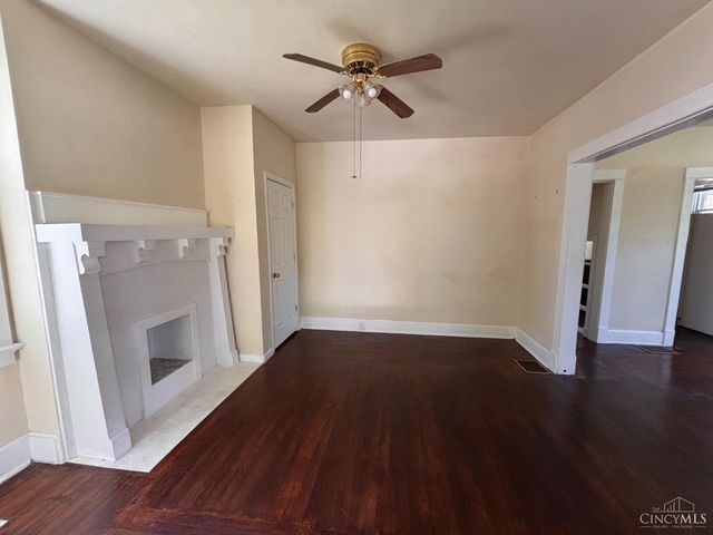 1831 W North Bend Rd, Cincinnati, OH 45223