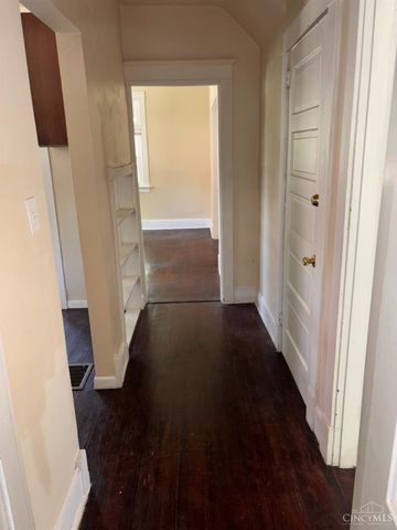 1831 W North Bend Rd, Cincinnati, OH 45223