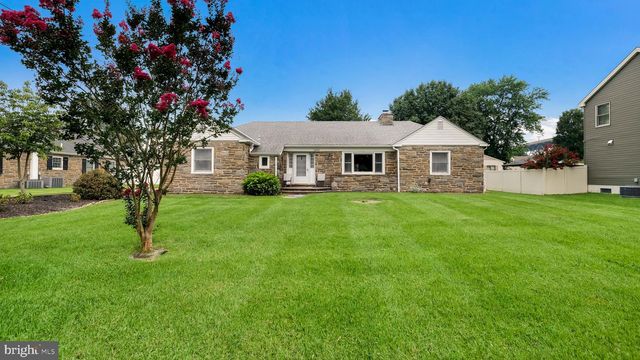 6609 N RADCLIFFE ST, Bristol, PA 19007