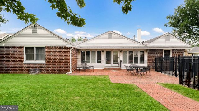 6609 N RADCLIFFE ST, Bristol, PA 19007