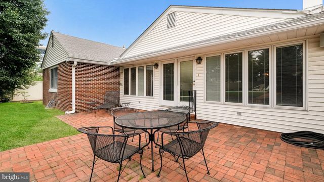 6609 N RADCLIFFE ST, Bristol, PA 19007