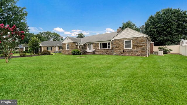 6609 N RADCLIFFE ST, Bristol, PA 19007