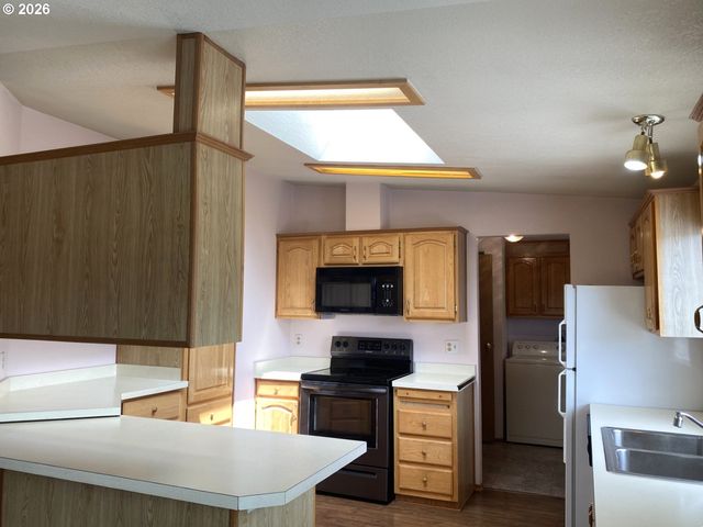 5701 Ne ST JOHNS Rd 63, Vancouver, WA 98661