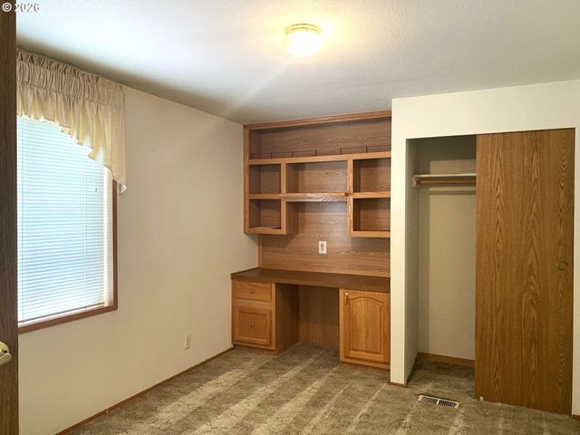 5701 Ne ST JOHNS Rd 63, Vancouver, WA 98661
