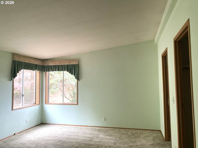 5701 Ne ST JOHNS Rd 63, Vancouver, WA 98661