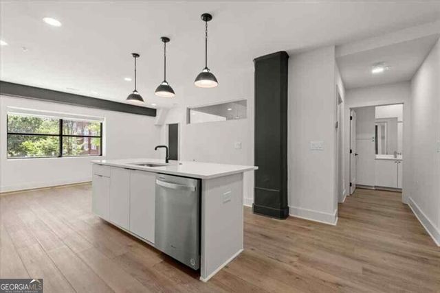 108 Park Place Unit 107, Decatur, GA 30030