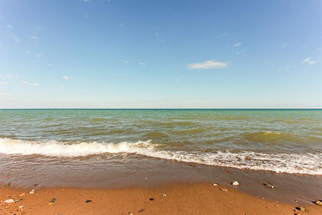 23 Lake Shore County Road, Beverly Shores, IN 46301