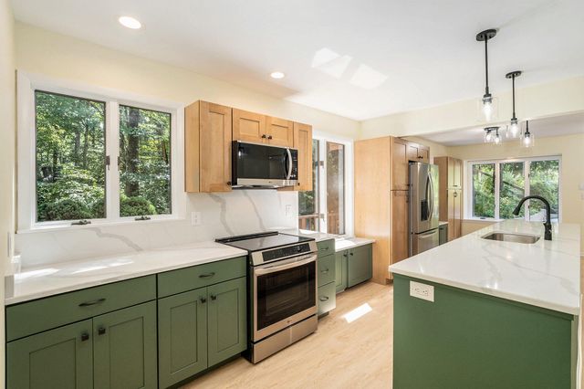 23 Lake Shore County Road, Beverly Shores, IN 46301