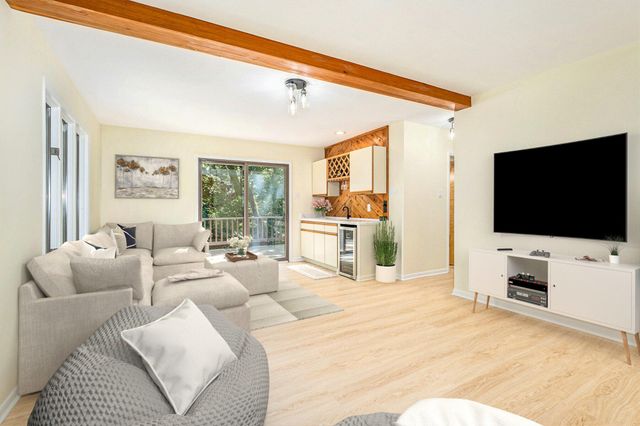 23 Lake Shore County Road, Beverly Shores, IN 46301