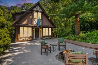 23 Lake Shore County Road, Beverly Shores, IN 46301