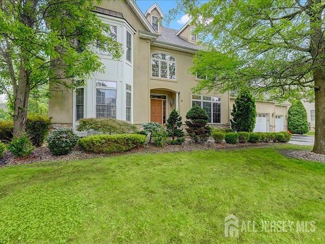 6 Huggins Lane, Manalapan, NJ 07726