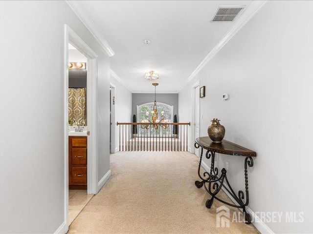 6 Huggins Lane, Manalapan, NJ 07726