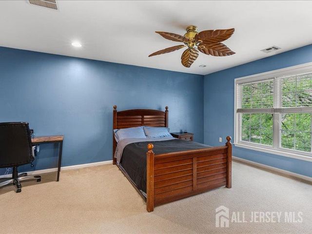 6 Huggins Lane, Manalapan, NJ 07726