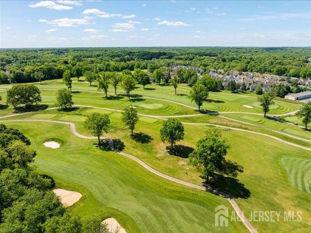 6 Huggins Lane, Manalapan, NJ 07726