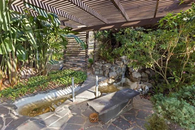 1520 VIA RANCHO PKWY, Escondido, CA 92029