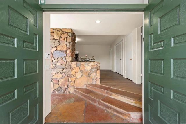 1520 VIA RANCHO PKWY, Escondido, CA 92029