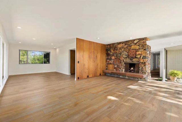 1520 VIA RANCHO PKWY, Escondido, CA 92029