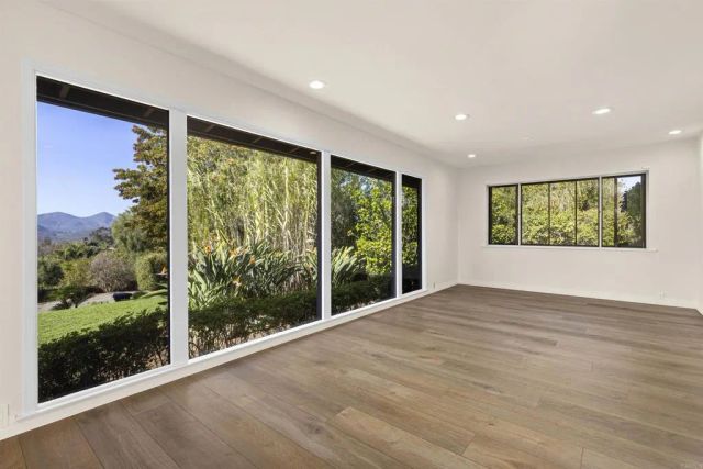 1520 VIA RANCHO PKWY, Escondido, CA 92029