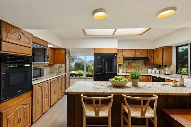 1520 VIA RANCHO PKWY, Escondido, CA 92029