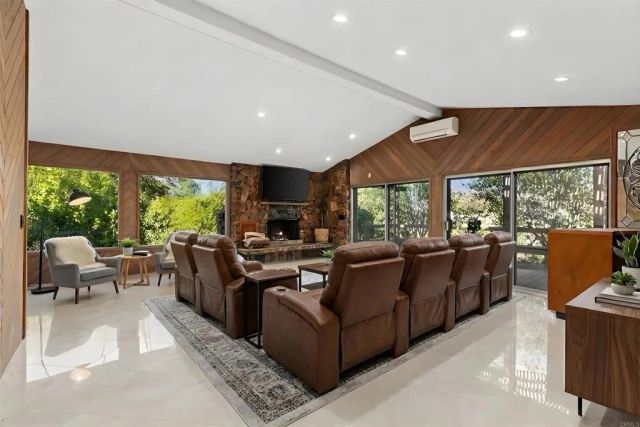 1520 VIA RANCHO PKWY, Escondido, CA 92029