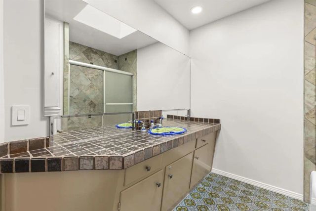 1520 VIA RANCHO PKWY, Escondido, CA 92029