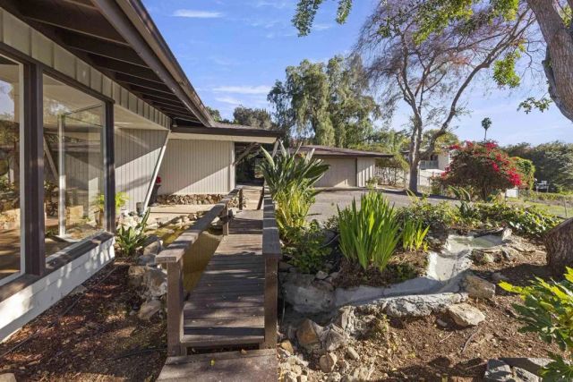 1520 VIA RANCHO PKWY, Escondido, CA 92029