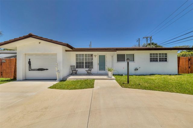 3213 Dover Road, Pompano Beach, FL 33062