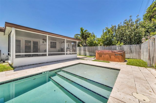 3213 Dover Road, Pompano Beach, FL 33062