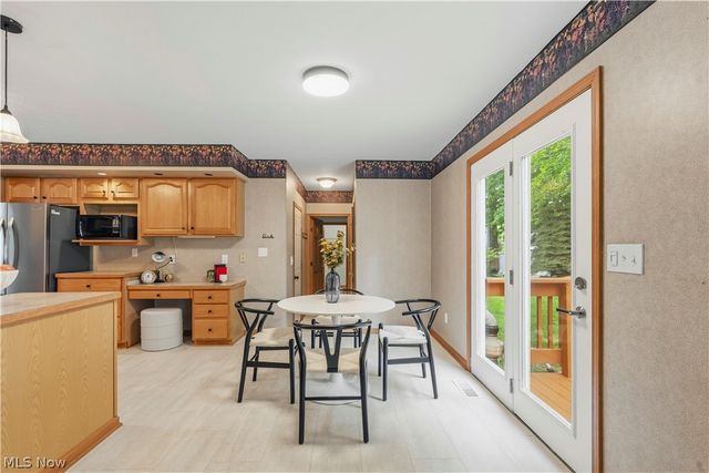 32336 Redwood Boulevard, Avon Lake, OH 44012