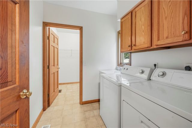 32336 Redwood Boulevard, Avon Lake, OH 44012