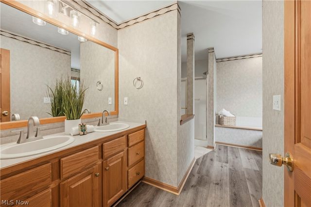 32336 Redwood Boulevard, Avon Lake, OH 44012