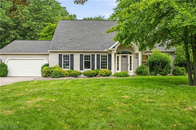 32336 Redwood Boulevard, Avon Lake, OH 44012