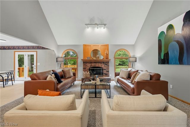 32336 Redwood Boulevard, Avon Lake, OH 44012