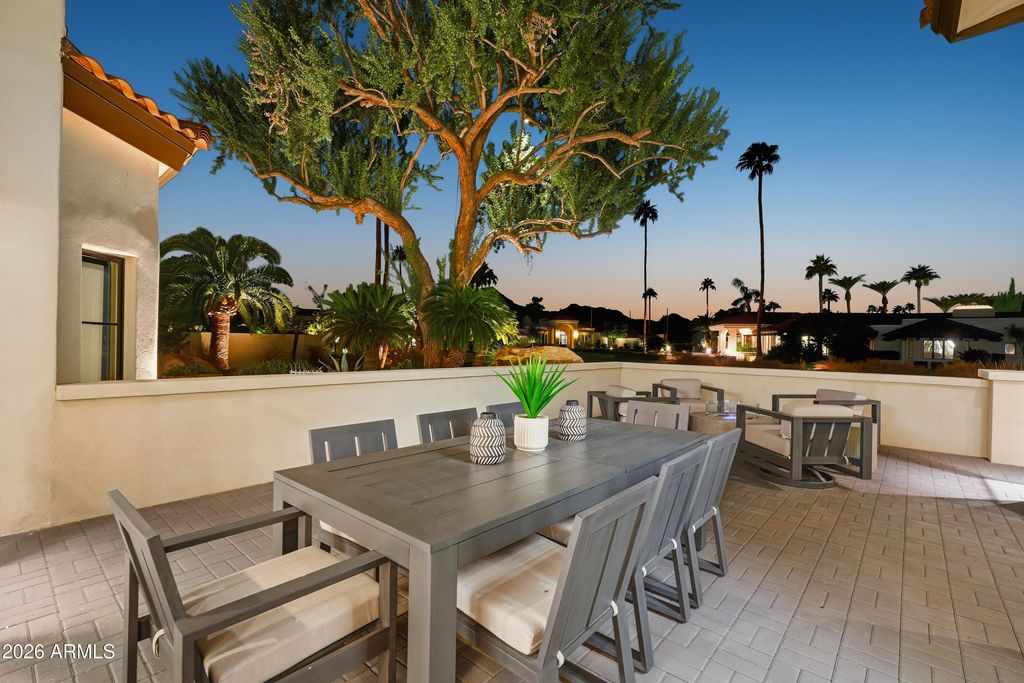 Image 53 of property listing at 8635 N 65TH Street, Paradise Valley, AZ 85253