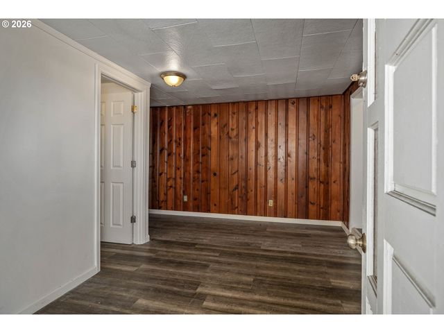2806 Livingston Sta, Salem, OR 97301