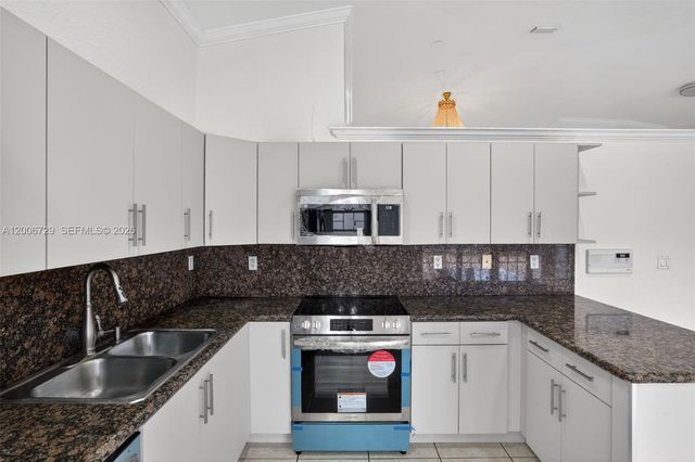 14251 SW 34th St, Miami, FL 33175