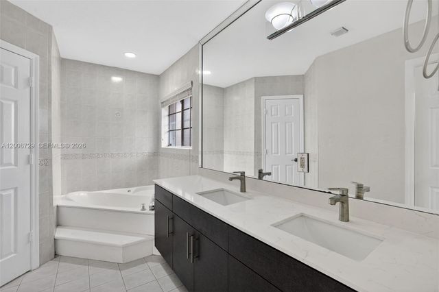 14251 SW 34th St, Miami, FL 33175