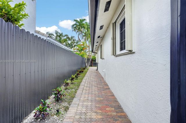 14251 SW 34th St, Miami, FL 33175